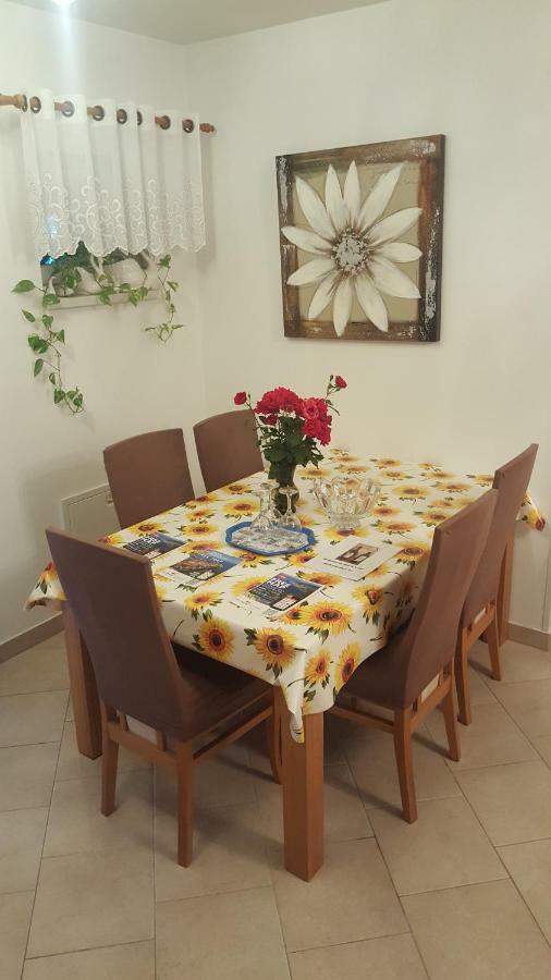 Apartment Wine & Olive Oil Mofardin Koper városi község Kültér fotó
