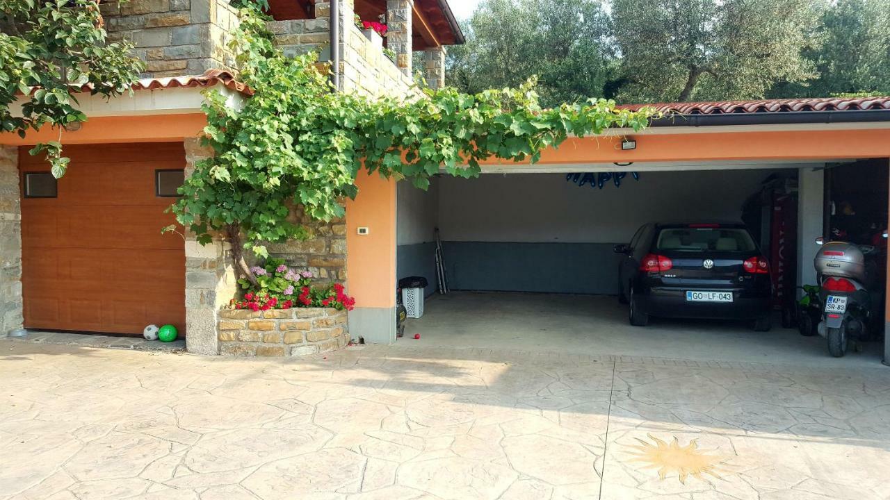 Apartment Wine & Olive Oil Mofardin Koper városi község Kültér fotó